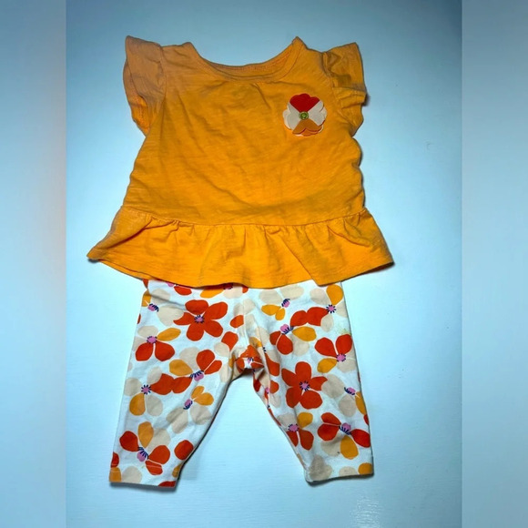 Baby Girl Orange Blouse and Floral Pants Set 12 months - Picture 1 of 6